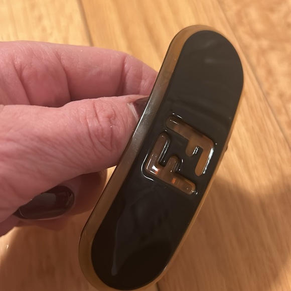 Fendi tortoise barrette - Picture 4 of 4